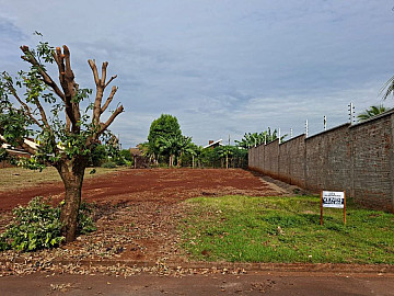 TERRENO DE 14.75 POR 27.50 = 405.62 JARDIM PRINCESA.