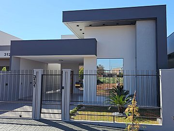 Casa de 2 quartos mais 1 su�te 120.0 m� no Jardim Petr�polis