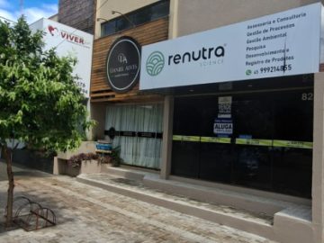 2 SALAS TRREO E 3 SALAS NO SEGUNDO PISO,1 SALA RECEPO.