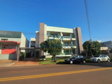 APARTAMENTO DE 3 QUARTOS SENDO UMA SUTE NO CENTRO.